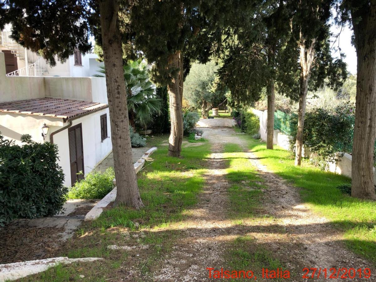 Relais Villa Lama Boutique Hotel Taranto Exterior photo